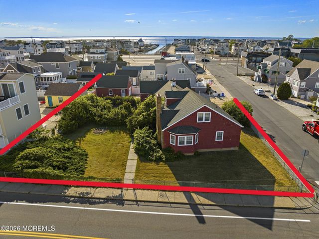20 E South 33rd Street, Long Beach Twp, NJ 08008