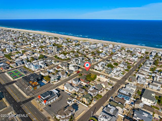 20 E South 33rd Street, Long Beach Twp, NJ 08008
