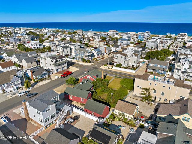 20 E South 33rd Street, Long Beach Twp, NJ 08008