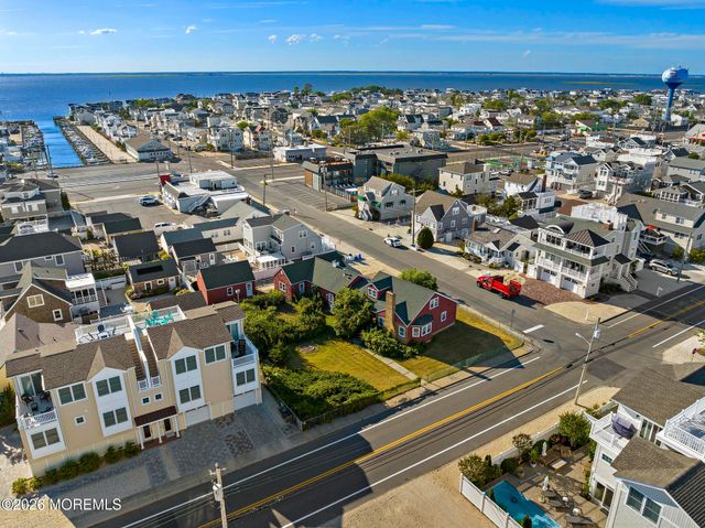 20 E South 33rd Street, Long Beach Twp, NJ 08008