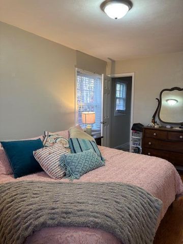 6331 MEACHAM RD, Salem, VA 24153