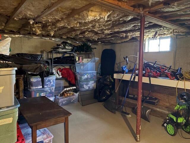 6331 MEACHAM RD, Salem, VA 24153