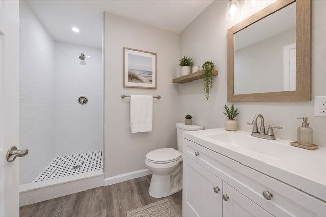 305 Main Street, Norfolk, MA 02056