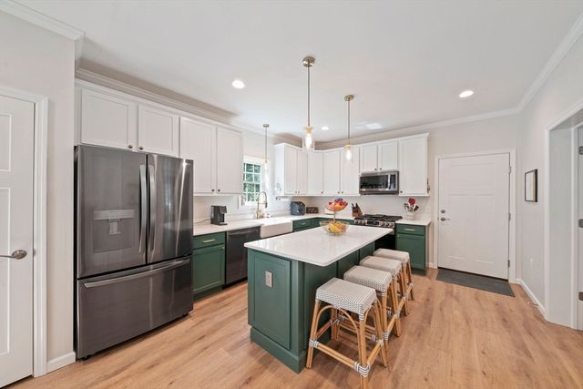 305 Main Street, Norfolk, MA 02056