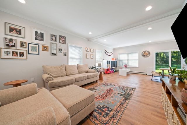 305 Main Street, Norfolk, MA 02056