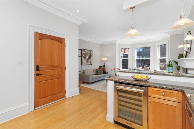31 Massachusetts Ave 5-4, Boston, MA 02115