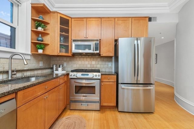 31 Massachusetts Ave 5-4, Boston, MA 02115
