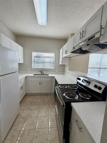 2710 Grants Lake Boulevard C10, Sugar Land, TX 77479
