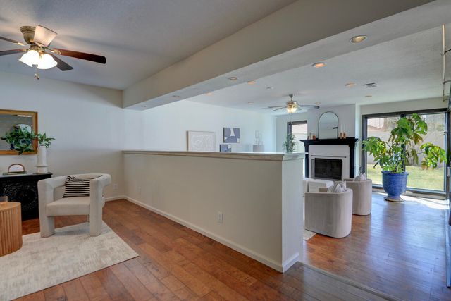 1724 Chacoma Place SW, Albuquerque, NM 87104