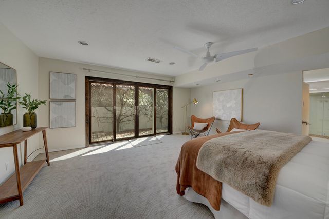 1724 Chacoma Place SW, Albuquerque, NM 87104