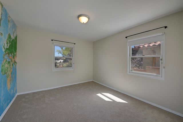 1724 Chacoma Place SW, Albuquerque, NM 87104