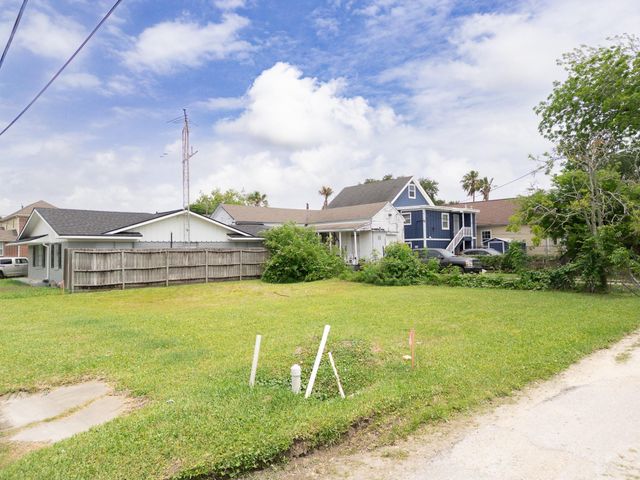 1510 40th Street, Galveston, TX 77550