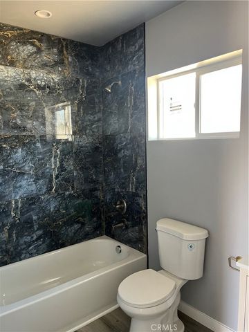 1215 W 104th, Los Angeles, CA 90044