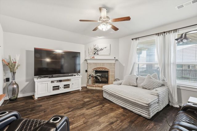 432 Cold Mountain Trail, Fort Worth, TX 76131