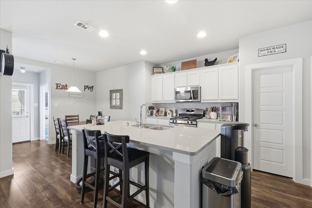 432 Cold Mountain Trail, Fort Worth, TX 76131