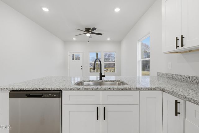 522 N Beaumont Avenue, Burlington, NC 27217