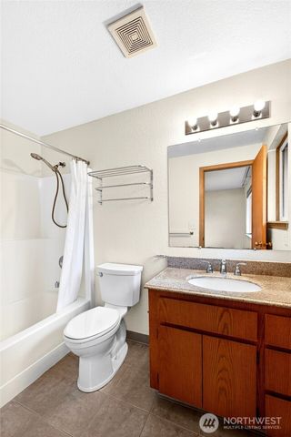 9210 Otso Point Road, Anderson Island, WA 98303