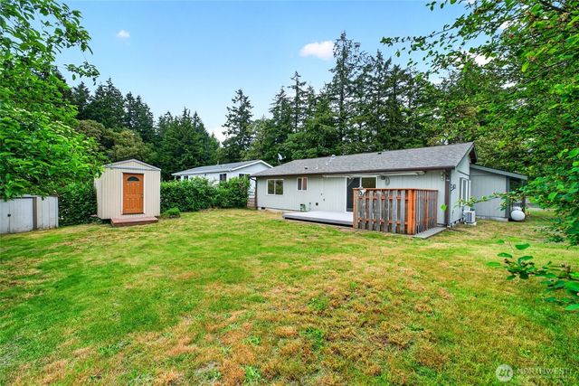 9210 Otso Point Road, Anderson Island, WA 98303