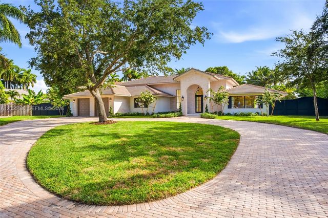 16960 SW 74th Court, Palmetto Bay, FL 33157