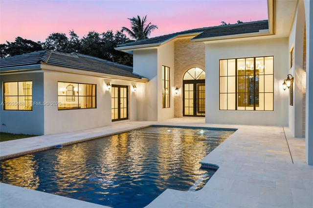 16960 SW 74th Court, Palmetto Bay, FL 33157
