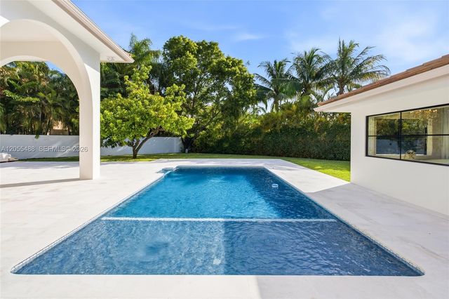 16960 SW 74th Court, Palmetto Bay, FL 33157