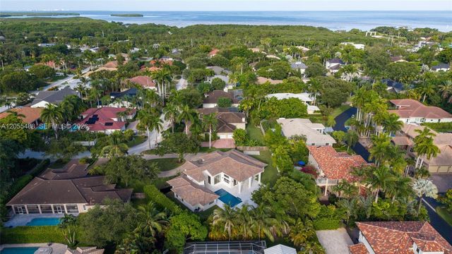 16960 SW 74th Court, Palmetto Bay, FL 33157