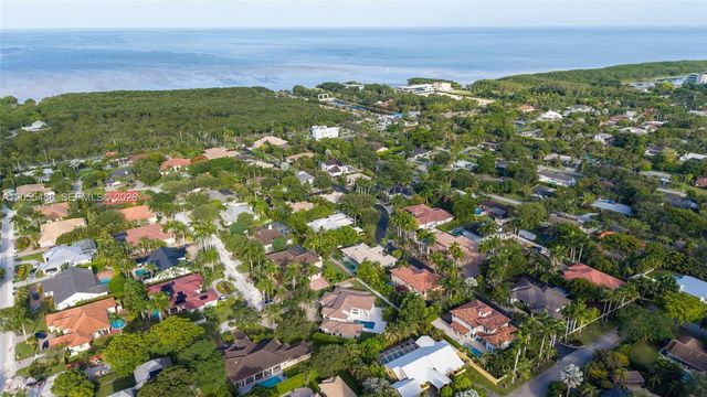 16960 SW 74th Court, Palmetto Bay, FL 33157
