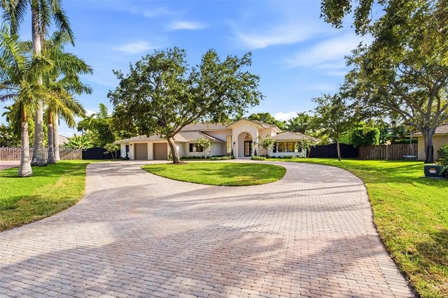 16960 SW 74th Court, Palmetto Bay, FL 33157