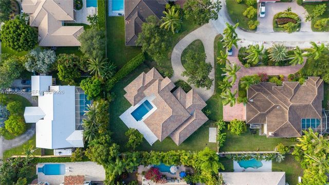 16960 SW 74th Court, Palmetto Bay, FL 33157