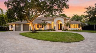 16960 SW 74th Court, Palmetto Bay, FL 33157