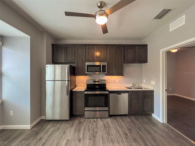 204 NW 18TH STREET 6, Gainesville, FL 32603