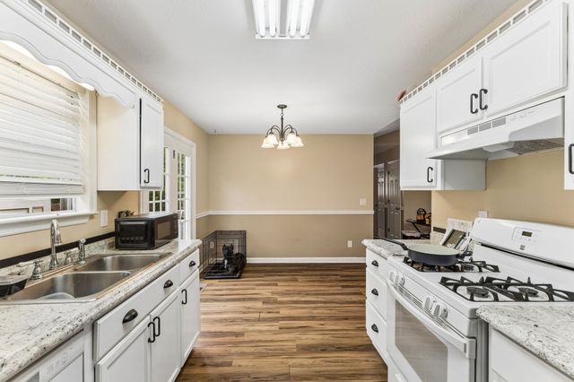 516 Winning Dr, Columbia, TN 38401