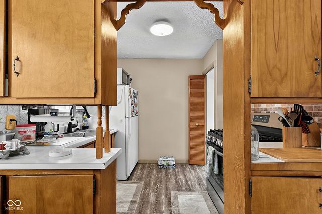 6702 E 18th Street, Indianapolis, IN 46219