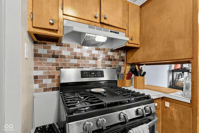 6702 E 18th Street, Indianapolis, IN 46219