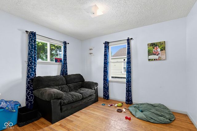 6702 E 18th Street, Indianapolis, IN 46219