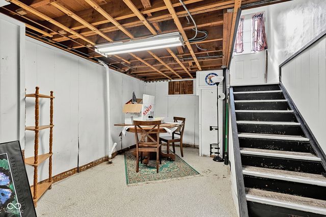6702 E 18th Street, Indianapolis, IN 46219