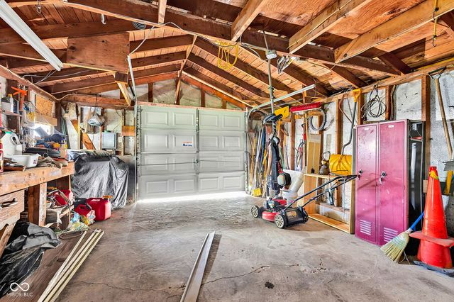 6702 E 18th Street, Indianapolis, IN 46219