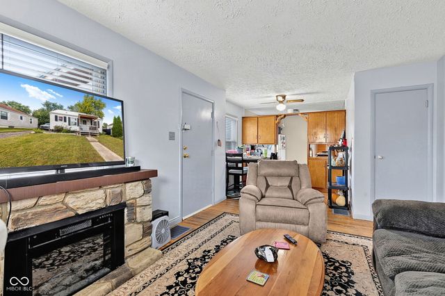 6702 E 18th Street, Indianapolis, IN 46219