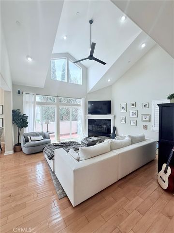 307 N Broadway B, Redondo Beach, CA 90277