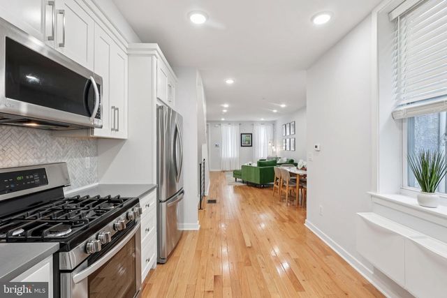 2019 W GIRARD AVE, Philadelphia, PA 19130