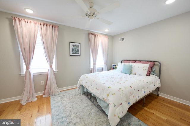 2019 W GIRARD AVE, Philadelphia, PA 19130