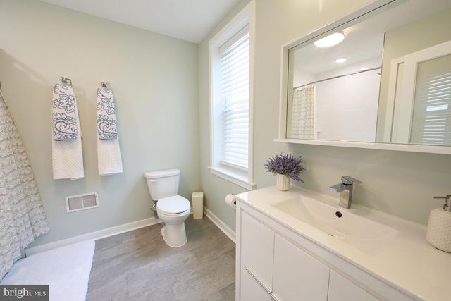 2019 W GIRARD AVE, Philadelphia, PA 19130