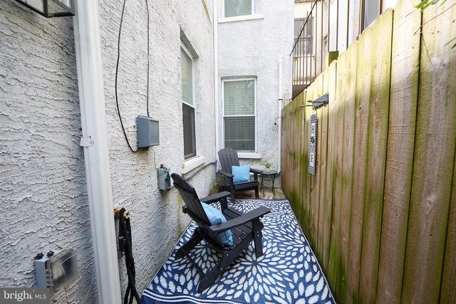 2019 W GIRARD AVE, Philadelphia, PA 19130