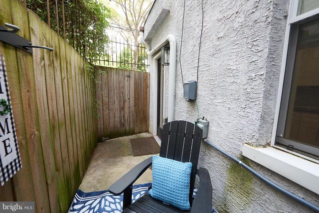 2019 W GIRARD AVE, Philadelphia, PA 19130