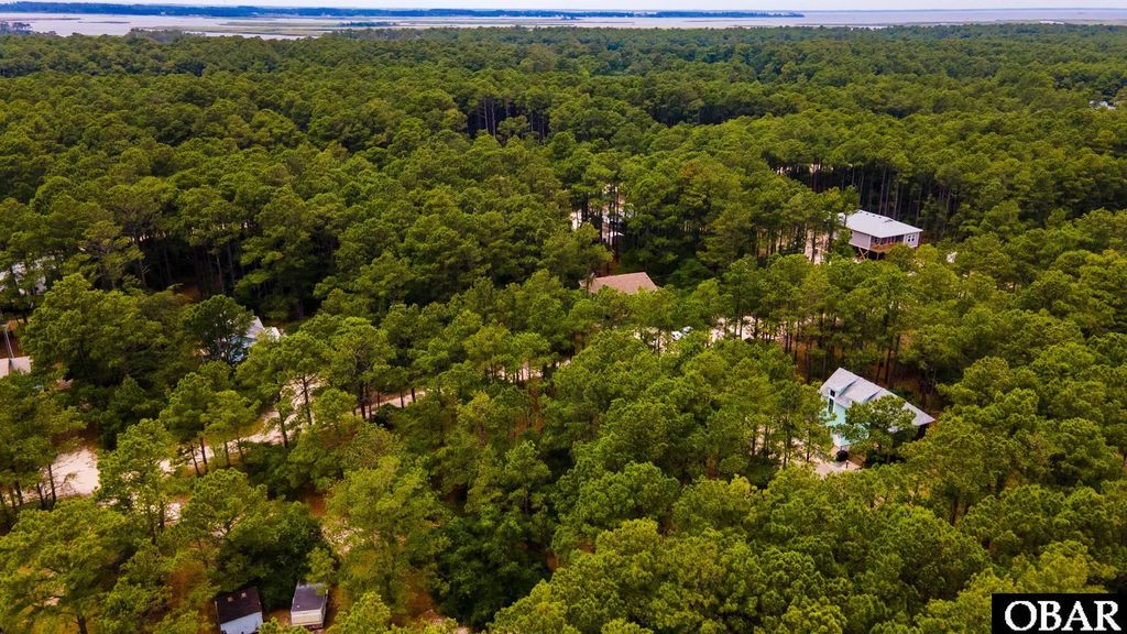 Image 11 of property listing at 2333 Swan Island Road Lot #17, Corolla, NC 27927