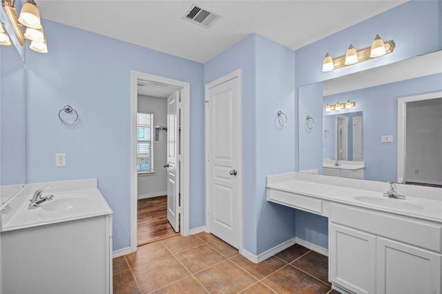 7903 Bachwood Drive, Houston, TX 77040