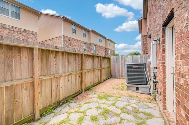 7903 Bachwood Drive, Houston, TX 77040