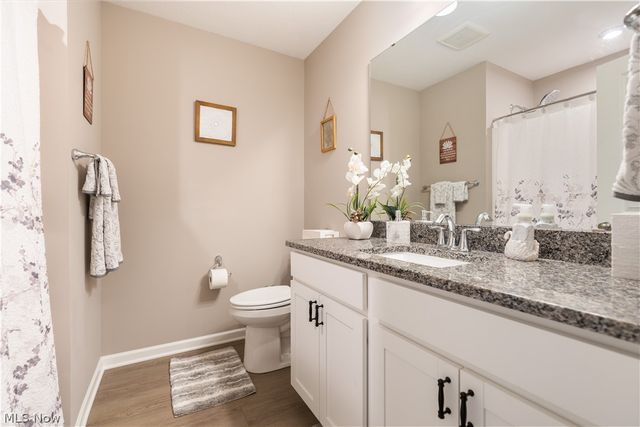 2761 Weeping Pine Drive, Medina, OH 44256