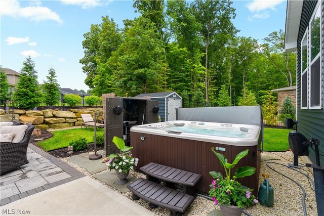 2761 Weeping Pine Drive, Medina, OH 44256