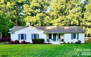 2411 Kimway Drive, Matthews, NC 28105